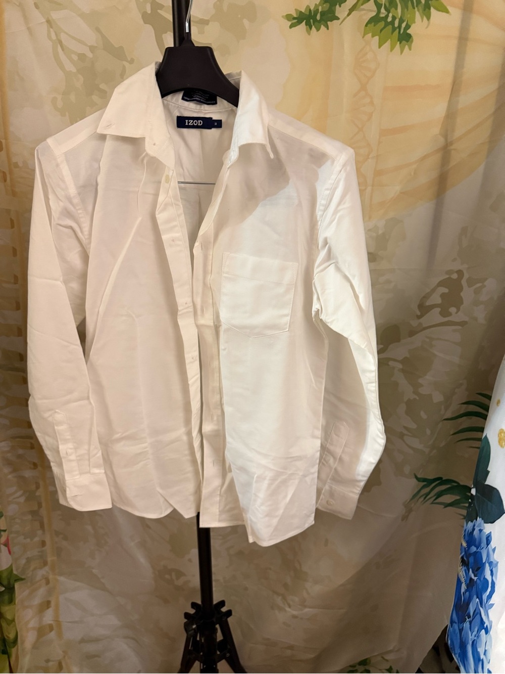 Izod boys White Long-Sleeve Button-Up Dress Shirt